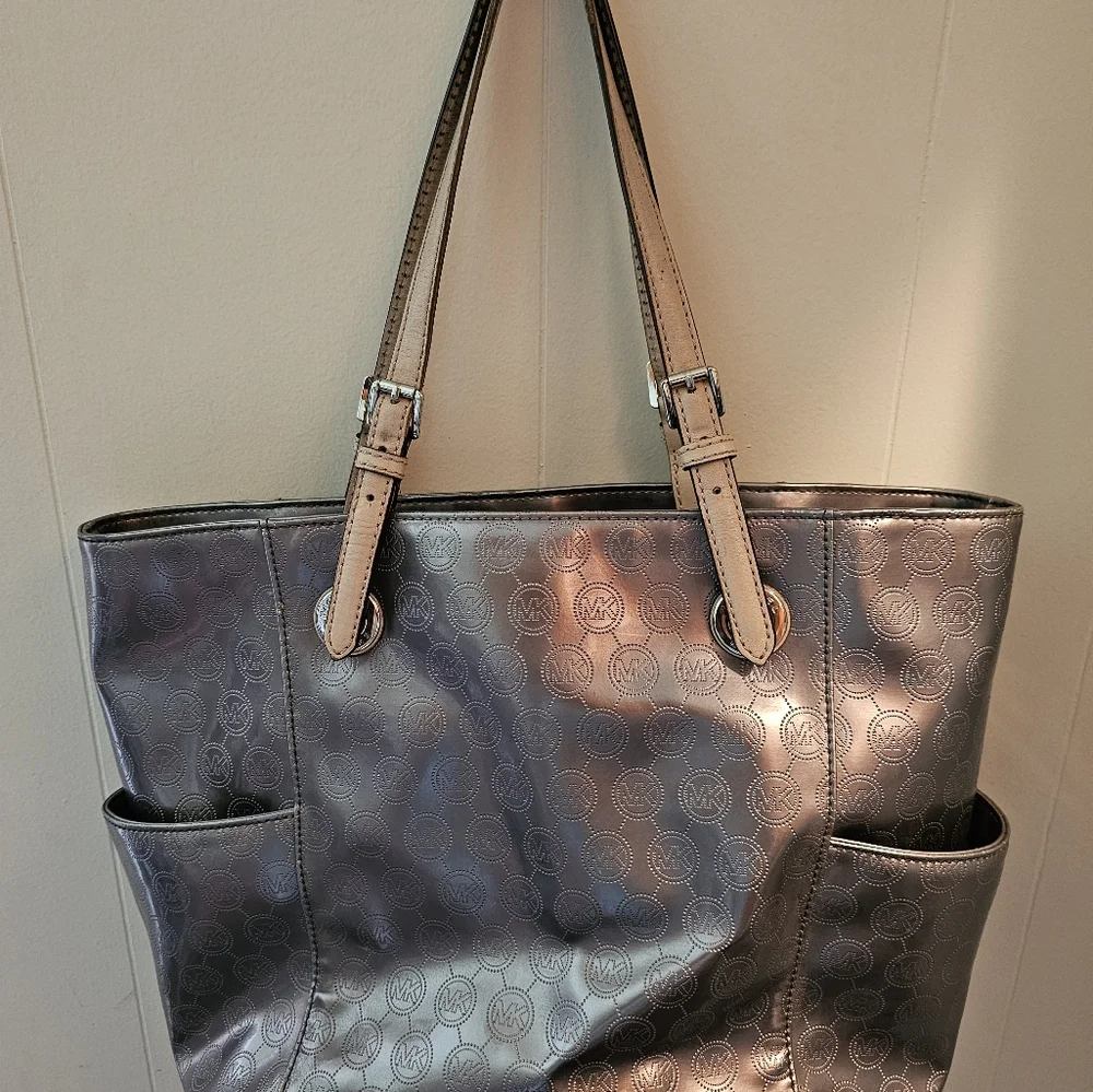 Purse - Picture 7 of 8